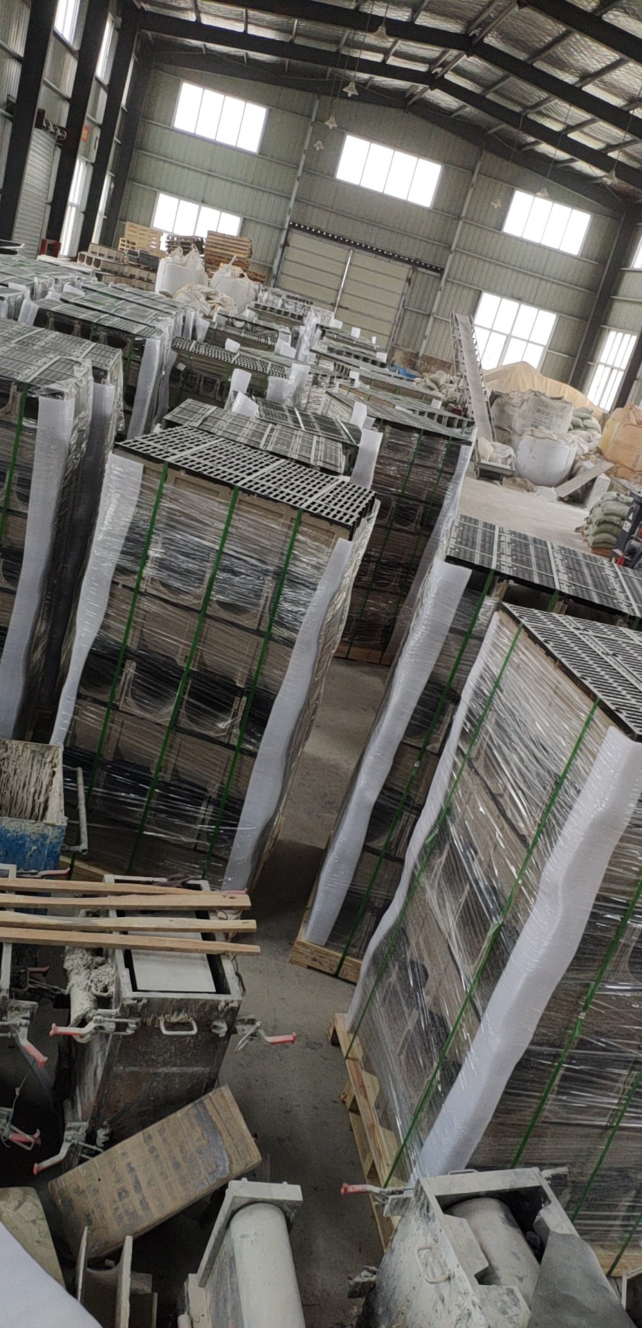 树脂排水沟意大利的订单已经完成，整装待发